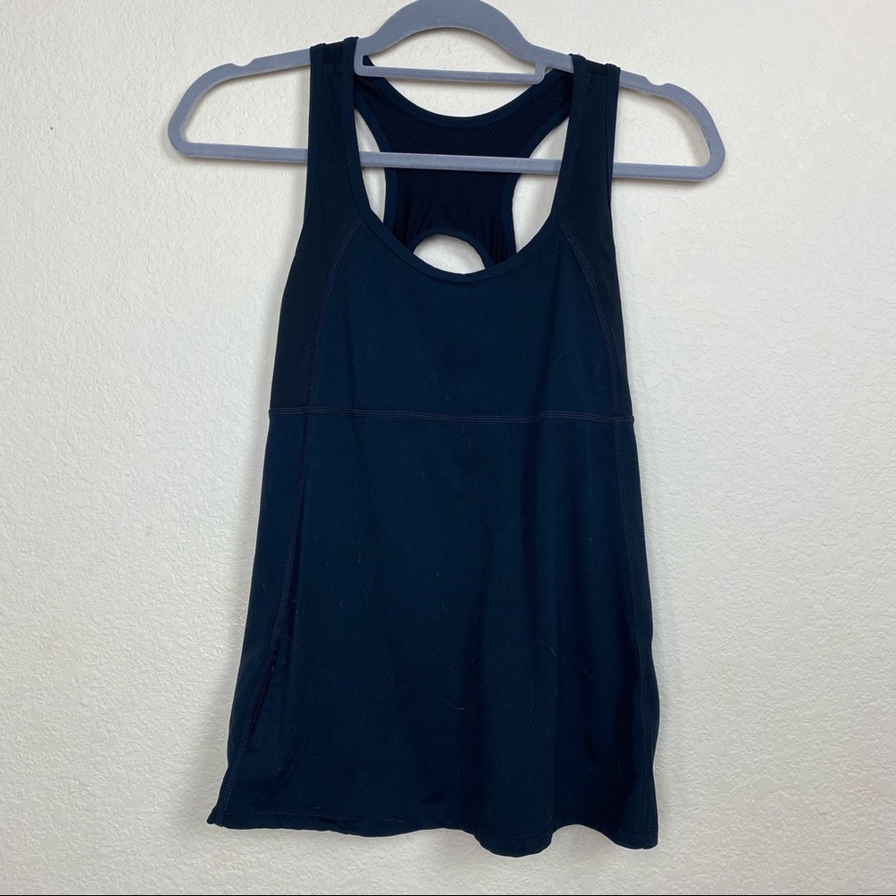 Fabletics black racerback scoop neckline sleeveless workout top size medium